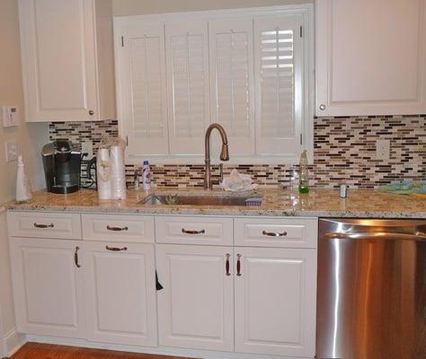 Remodeled Kitchen, New Cabinets, Tile, Appliances