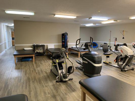 Our Spacious 4000 square foot facility is equipped with all new equipment.