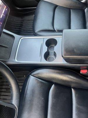 look at those cup holders