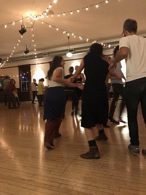 Square dancing like whoa!