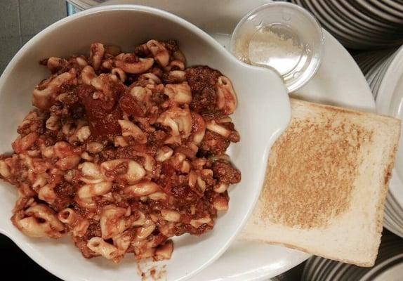 Goulash with grill bread