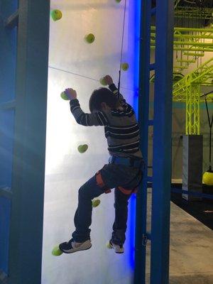 Climbing wall