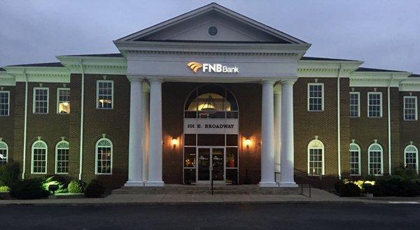 FNB Bank Main Office, located at 101 East Broadway in Mayfield, KY