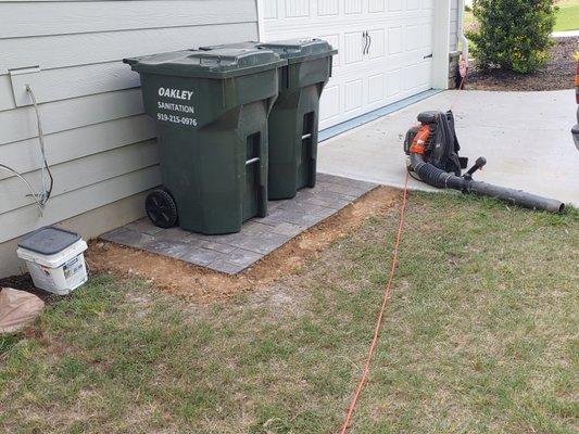 Trash can pad(pavers)