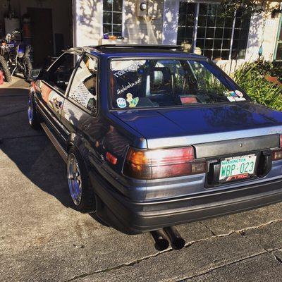 AE86 getting her tires did