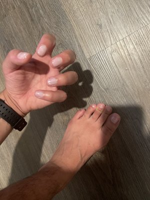 Clear gel manicure with a shiny buff on the pedi. Left my hands and feet feeling very good. Thank you