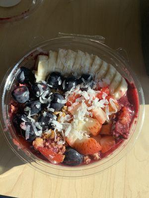 The classic açaí bowl