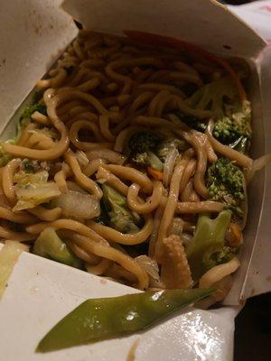 Veggie lo mein