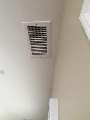 A/c vent hole cute crooked and installed at an angle