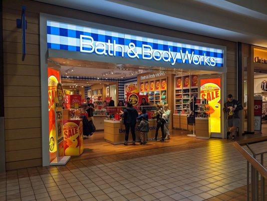 Bath & Body Works