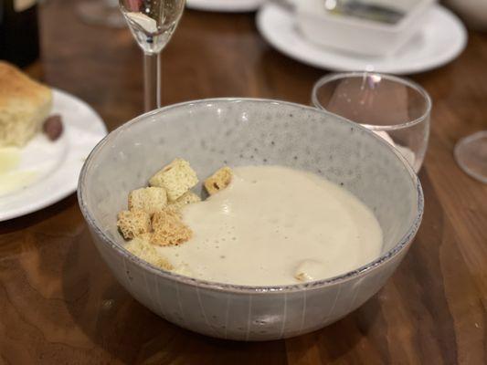 Truffled cauliflower soup