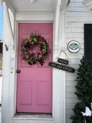 Love me a pink door.