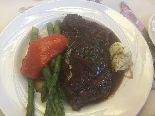 Beef Tenderloin and Asparagus (Wedding Party)