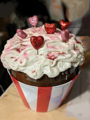 Valentine's Day Cupcake Decoration.