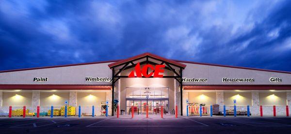 Location: Wimberley, Hill Country, Hays County Industry: Retail, Hardware Size: 36,000 SF