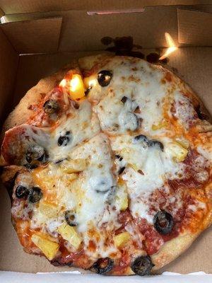 Small customized pizza