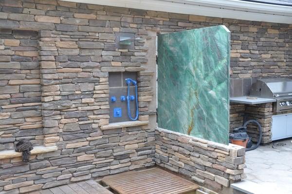 Outdoor Shower Wall