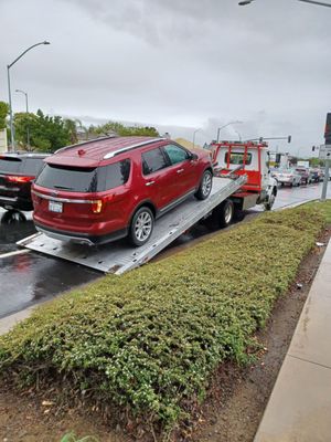 Empire towing loaded up the explorer