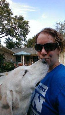 Jill and her client's dog hanging outside enjoying the warm weather. He loves giving kisses! Dog Walking, pet sitting, Dallas, Addison, pets