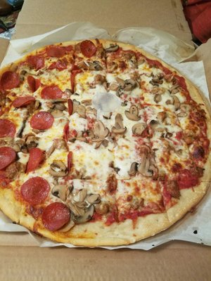 Sausage,  mushrooms  and half pepperoni,  it was really good.