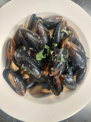 Mussels in White Sauce.