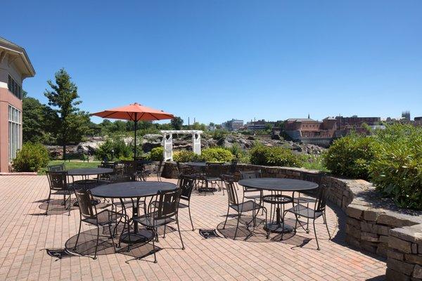 Outdoor Back Patio Seating (Seasonal)