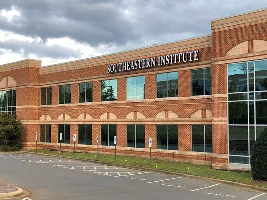 Southeastern Institute Charlotte.