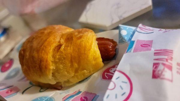 Sausage and bacon kolache, warmed. Staff helped with the selection. Croissants was flaky and tore well.