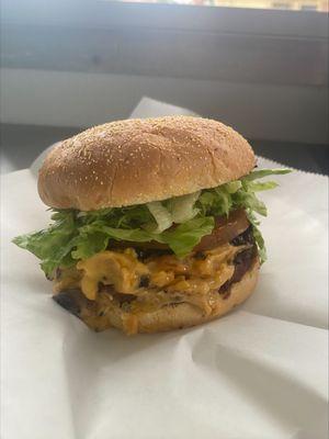 Mushrooms lover beyond burger

Our newest addition. Beyond Burger cooked to perfection