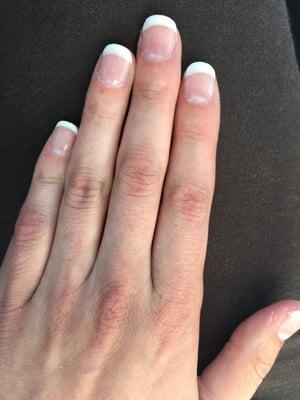 This was the worst French manicure I've ever had! He redid my nails 3 different times and couldn't get a clean line. So mad!