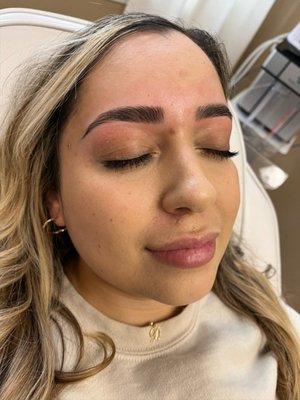 Brow Shape & Tint