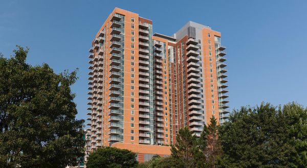 8421 Broad Tysons