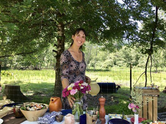 Nicole provides a delicious lunch and is very friendly & fun. She is likes to share information about her farm experiences.