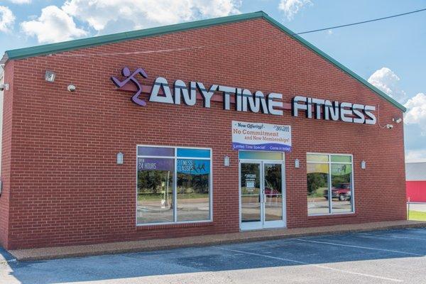 With a friendly staff, 24/7 access, workout plans, and coaching all included in membership, we're here to help you!