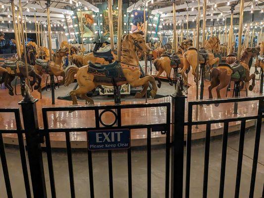 Carousel at the Pike Outlets