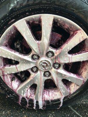 Deep wheel cleaning. Removing all brake dust buildup.