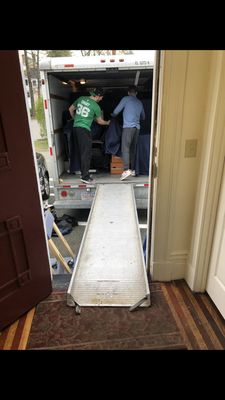 2 veteran movers organizing and protecting a customers belongings!