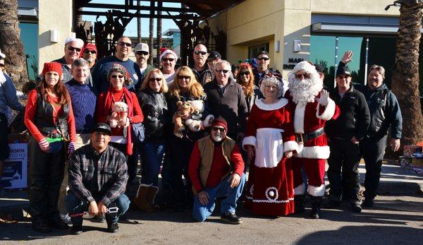 2016 Toy Ride to Orange County Rescue Mission delivering toys and clothes