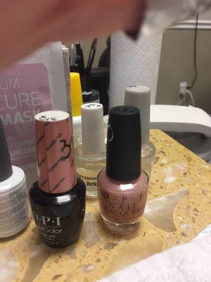 Nail color option humid I tea