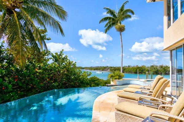 Pool and view of Atlantic Ocean, Florida Keys