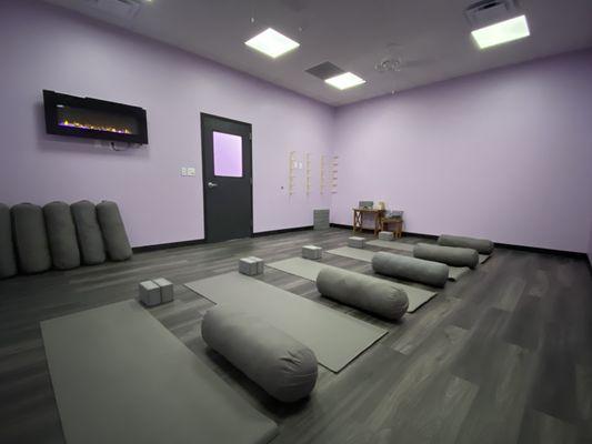 Calm and Inviting Yoga Studio