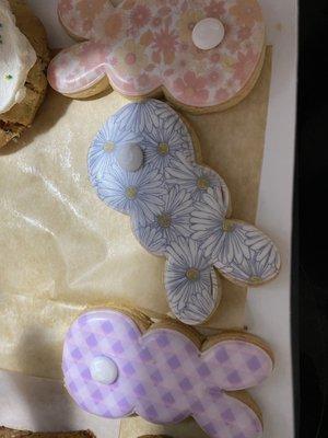 Easter cookies, look at their yummy tails.