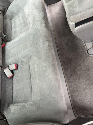 Carpet/seat steam cleaning