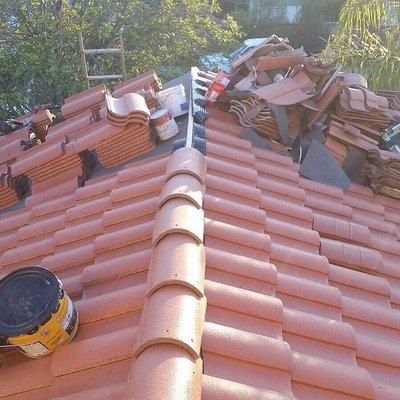 Tile roofing service