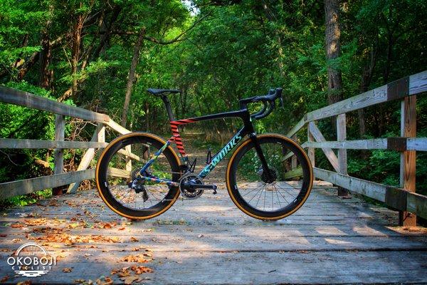 S-Works Tarmac SL7
Sram Red AXS
ENVE 6.7 SES Wheelset
Industry 9 Hubs