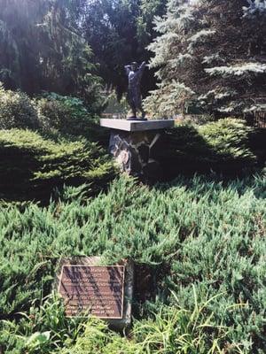 Christy Mathewson statue in Christy Mathewson Park