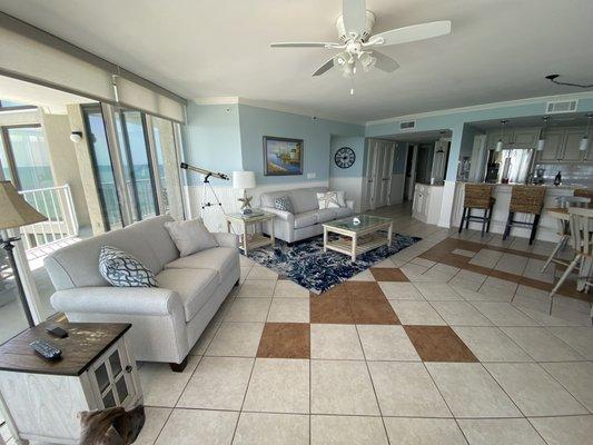 Large Family Room!