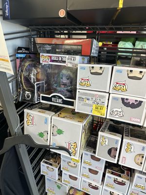 Pop figures