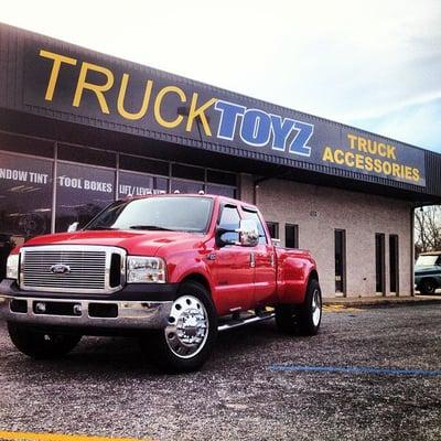 Truck Toyz - Leonard Truck Outfitters