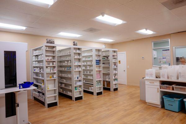 Discover the well-organized and fully stocked interior of Foothill Remedy Drugs, where every detail is designed to meet your long-term care.